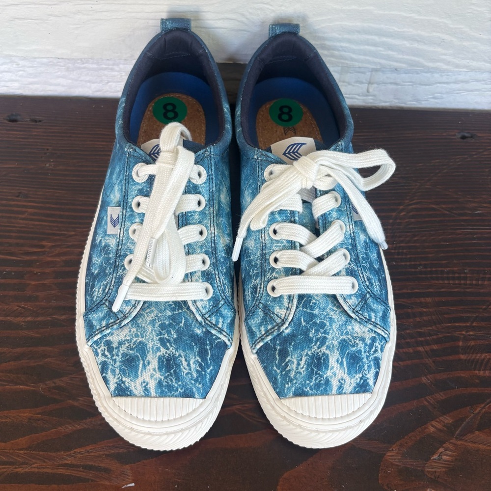Cariuma Limited Edition Protect Our Oceans Sneakers